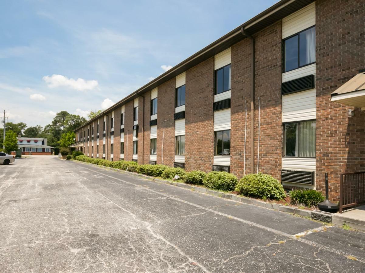 Raceway Inn Darlington Exteriör bild
